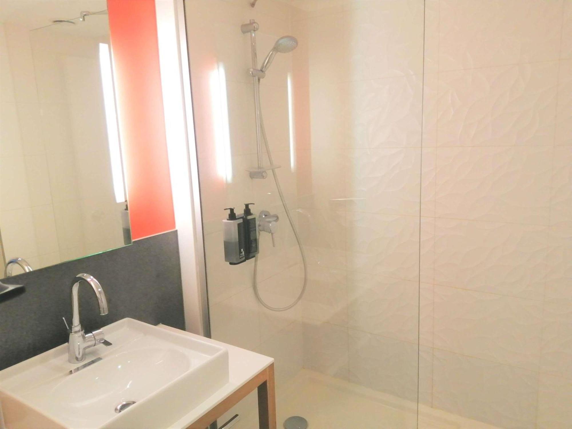 Hotel Ibis Styles Tours Sud Chambray-lès-Tours Exterior foto